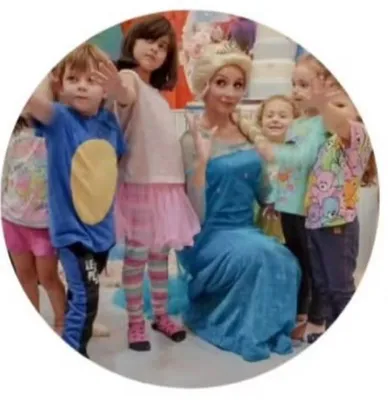 Personagem ELSA da Magia em Cena