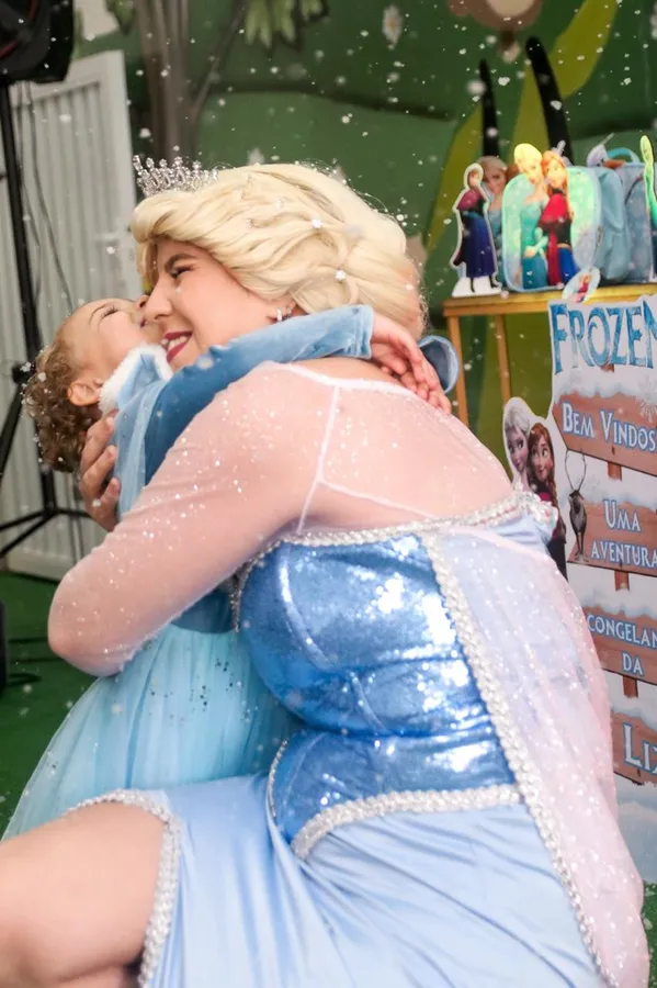 Personagem da Magia em Cena em festa infantil — foto 10